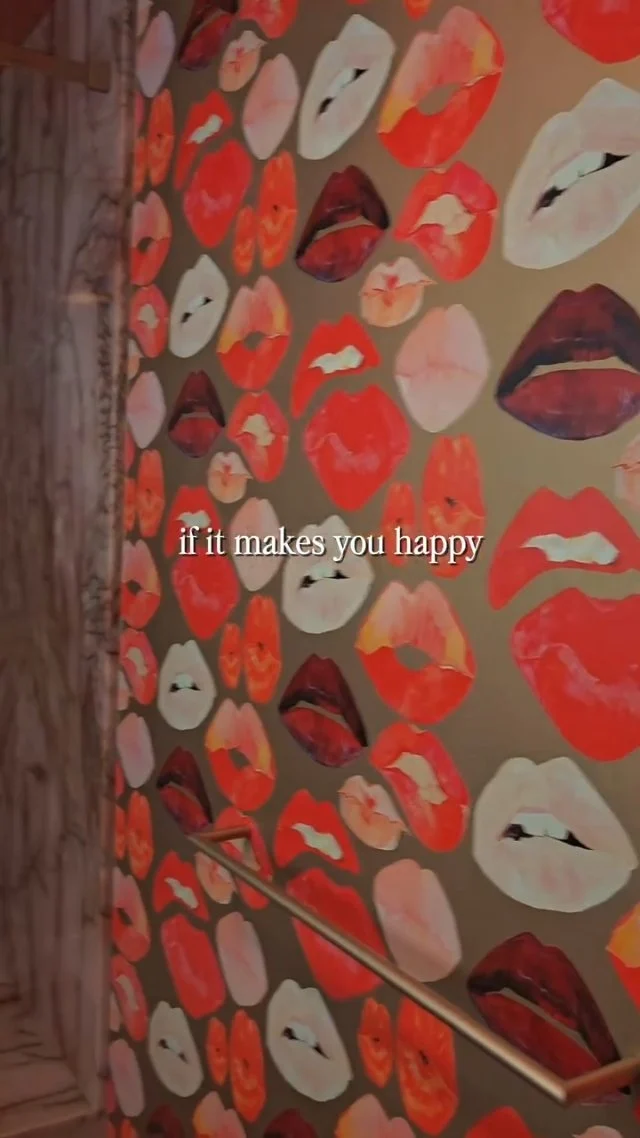 The lips are making us happy 💋💫✨

#interiorlovers #nycinteriordesigner #luxuryinteriors #designinspo #nycinteriordesigners